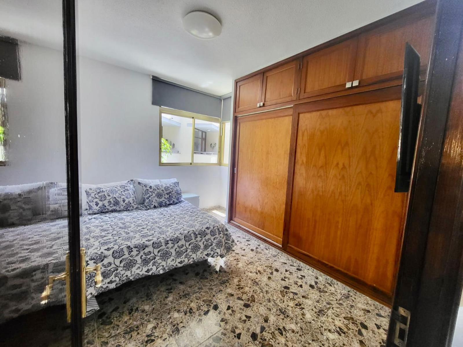 Affordable Holiday Accommodation For Large Families And Groups At Las Canteras Beach With 3 Bedrooms And Free Parking Лас Палмас де Гран Канария Екстериор снимка