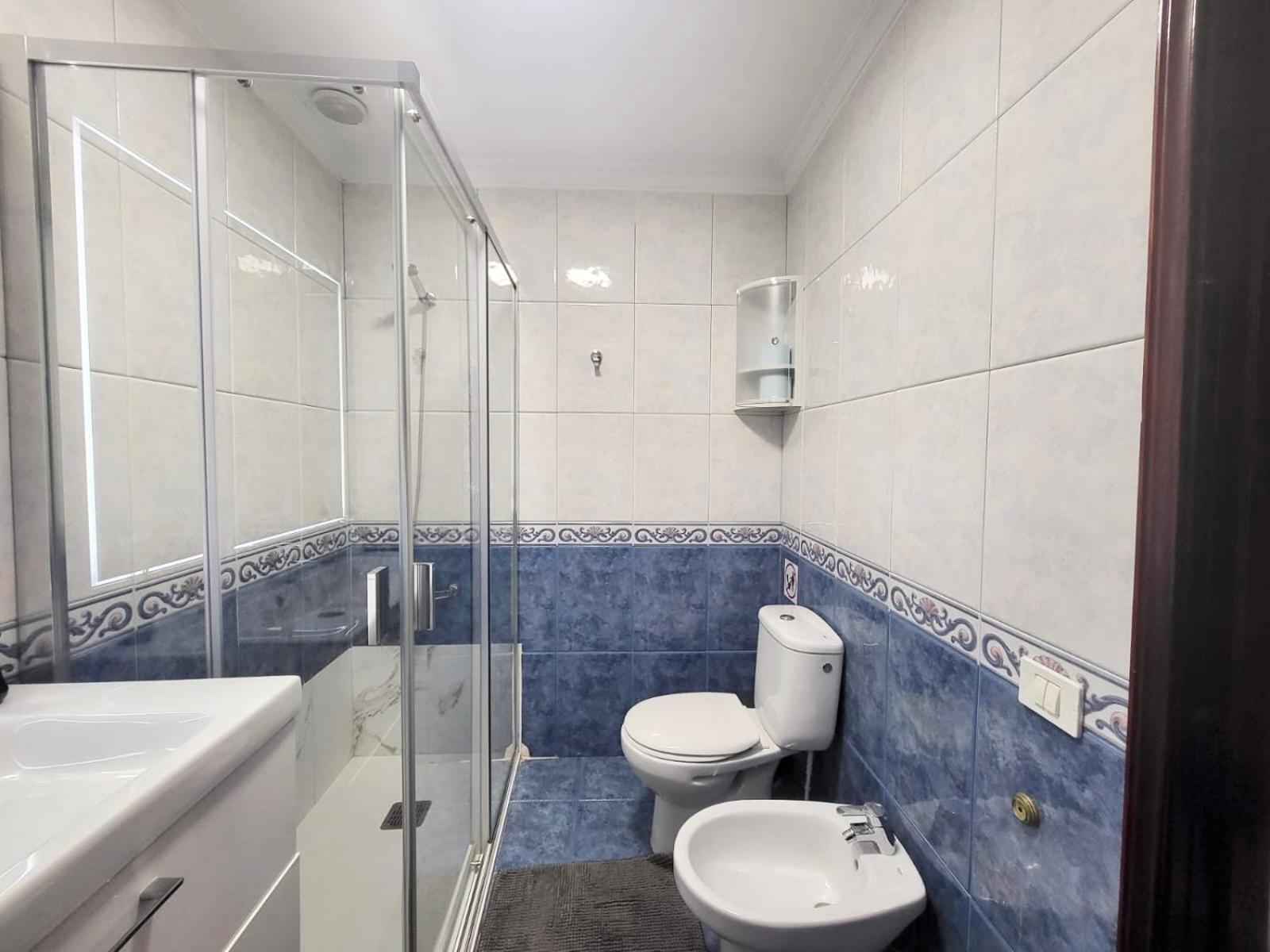 Affordable Holiday Accommodation For Large Families And Groups At Las Canteras Beach With 3 Bedrooms And Free Parking Лас Палмас де Гран Канария Екстериор снимка